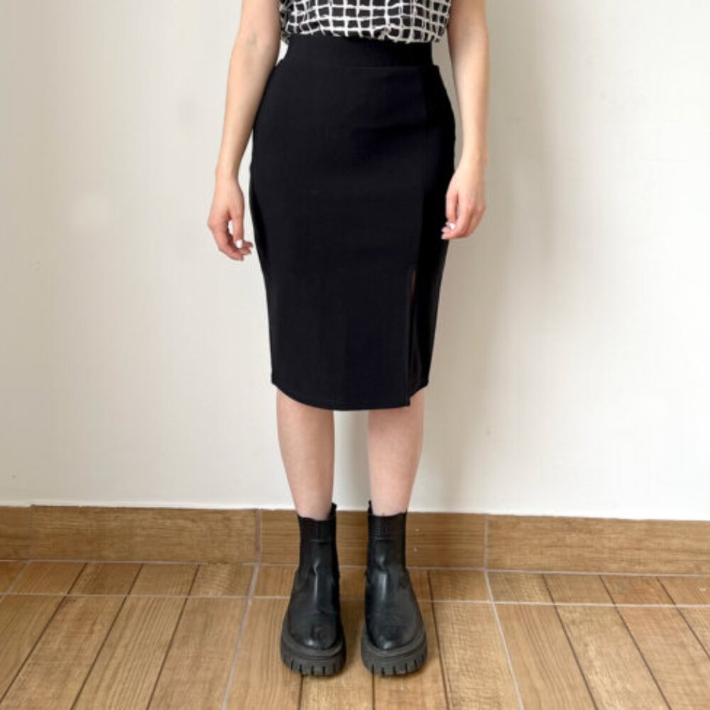 Black Jersey Pencil Skirt - Classic Fitted Midi Skirt